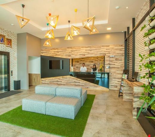 Bzz Hotel Skudai