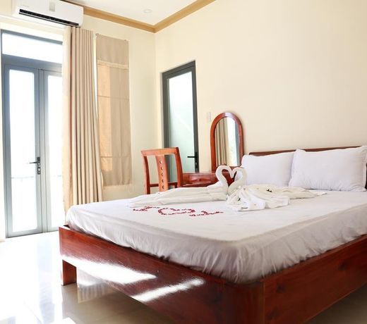 Lien Thong Hotel