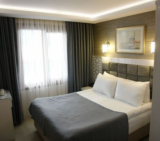 Istanbul River Hotel