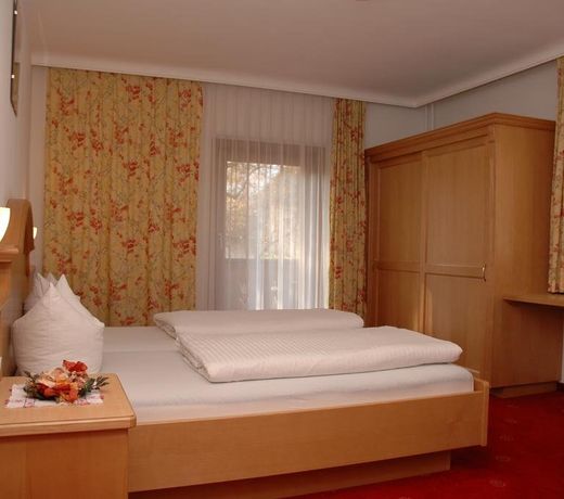 Hotel-Garni Almhof