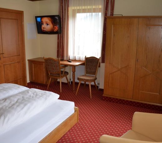Hotel-Pension Strolz