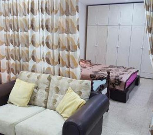 Zohar's Apartment