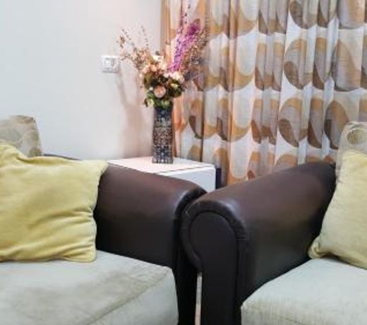 Zohar's Apartment