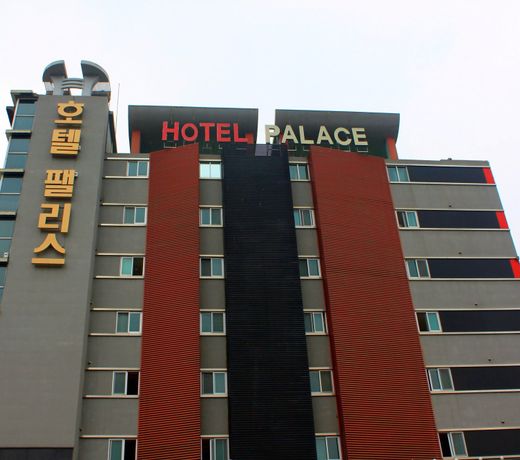 Palace Hotel