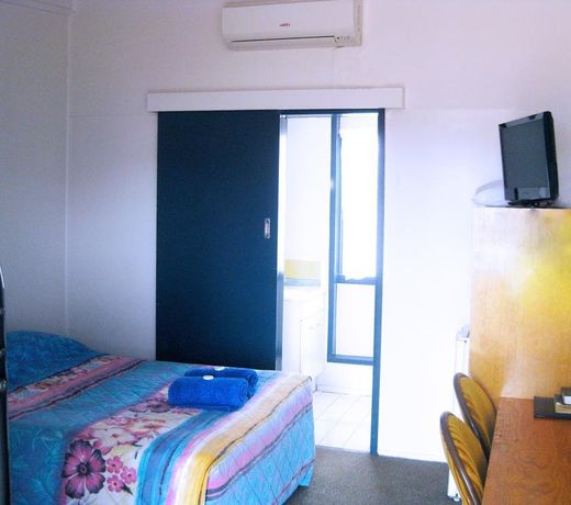 Billabong Hotel Motel