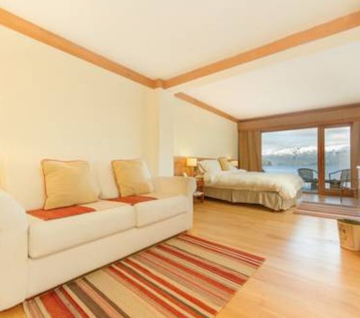 Correntoso Lake & River Hotel