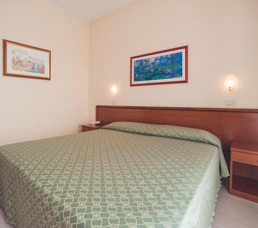 Hotel Paradiso