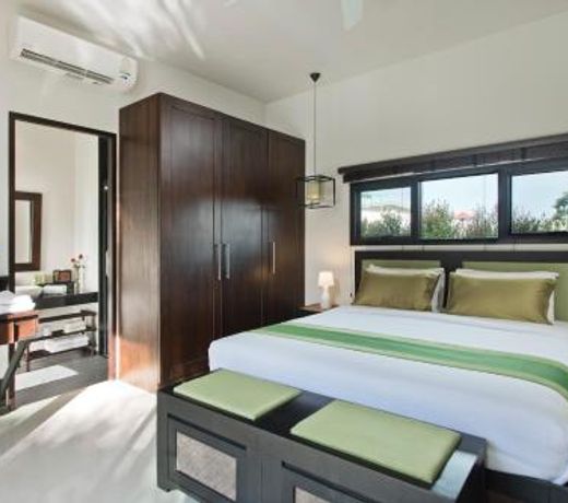 Luxury 8 bedrooms Pool Villa