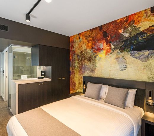 Kennigo Hotel Brisbane, Independent Collection by EVT