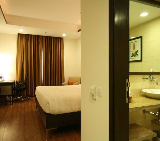 Four Points by Sheraton Vadodara