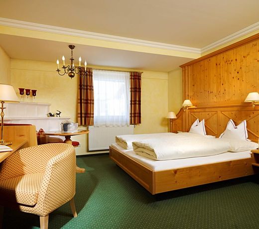 hotel & chalet madlochBlick