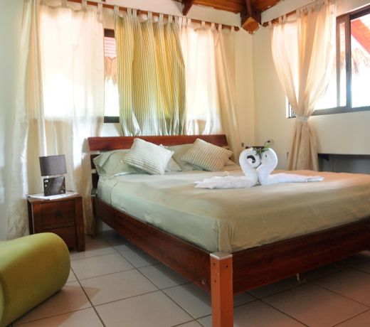 Beachfront Villa Bonita