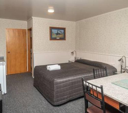 Te Anau Top 10 Holiday Park and Motels