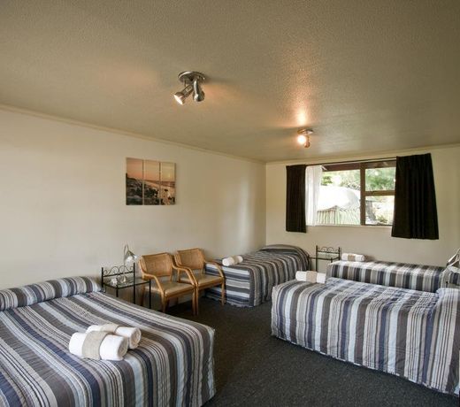 Te Anau Top 10 Holiday Park and Motels