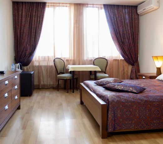 Lvovi Street Hotel