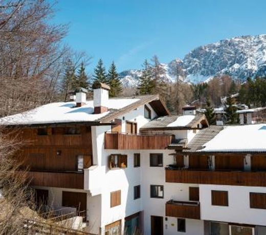 Villa Franchetti - Stayincortina