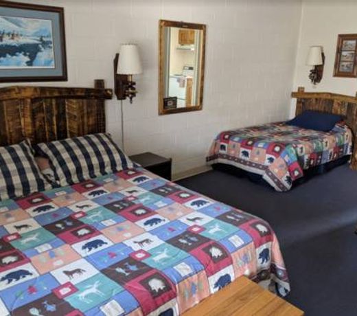 Rocky Mountain Lodge