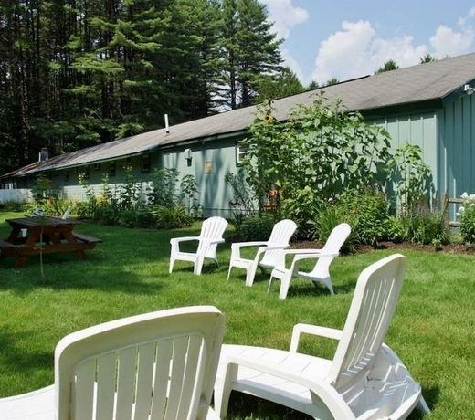 Saratoga Garden Motel