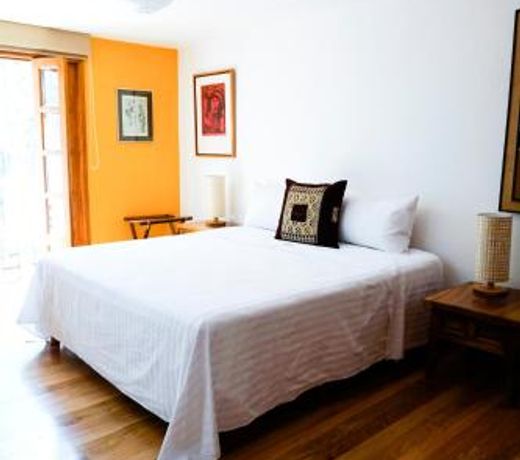 Casa Jacinta Guest House
