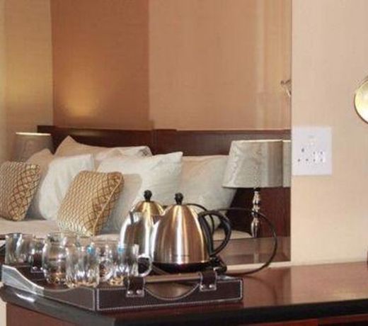1st Class Manor B&B