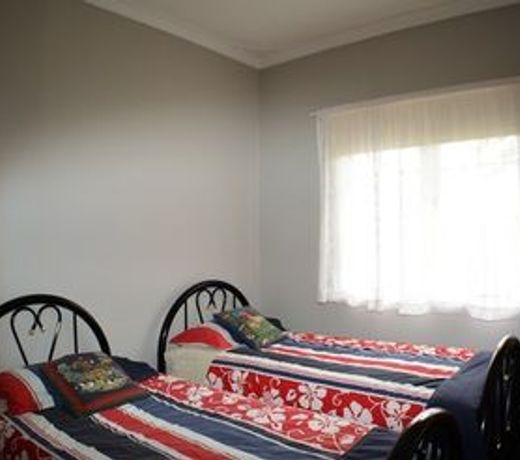 Sandy Lake Farm Stay - Abbeys Cottage
