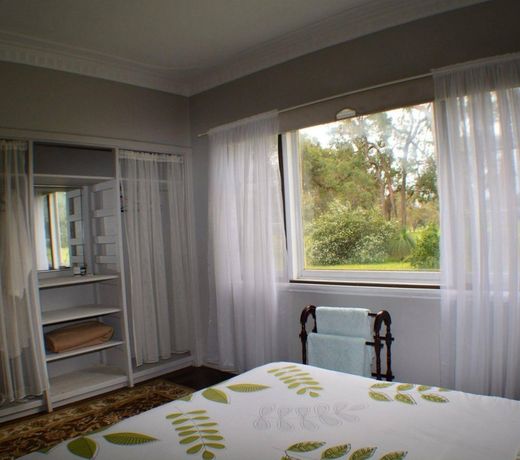Sandy Lake Farm Stay - Abbeys Cottage