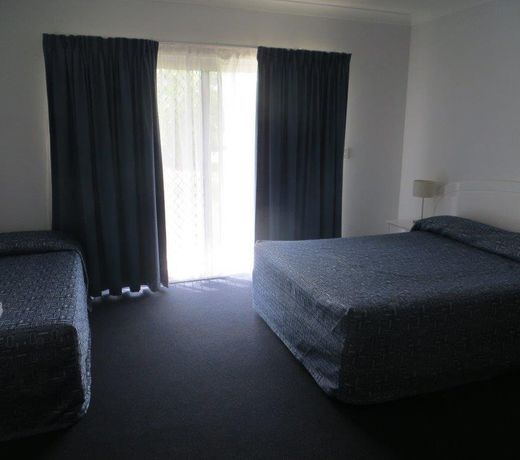 Heritage Lodge Motel