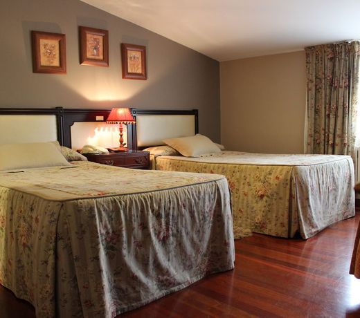 Hotel O Pino