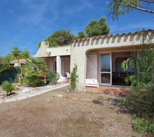 Cosy Holiday Home in Carg se Corse du Sud near Sea