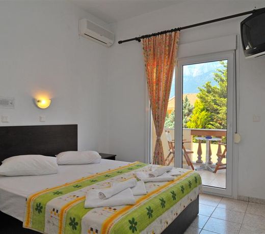 Ellas Hotel
