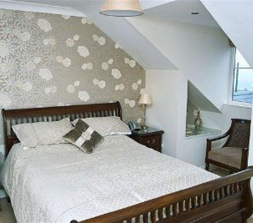 Rivermount House