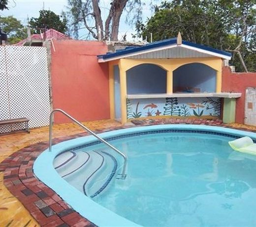 Tropical Court Resort Near Montego Bay Airport