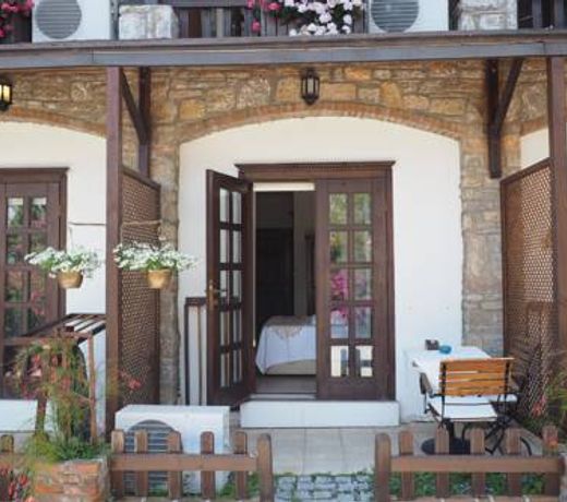 Loca Hotel