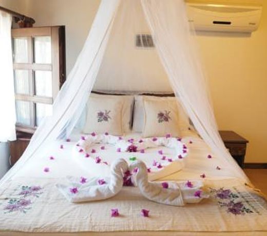 Loca Hotel