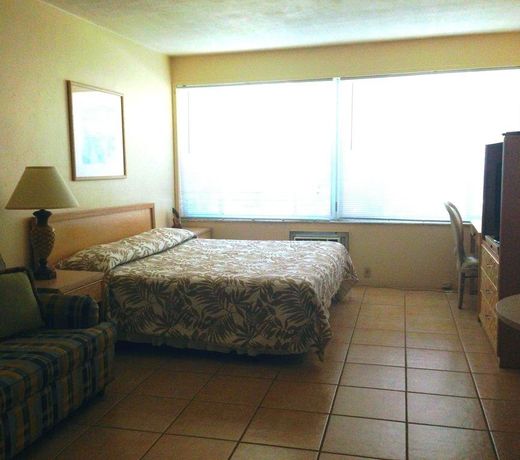 Surf Inn Hotel