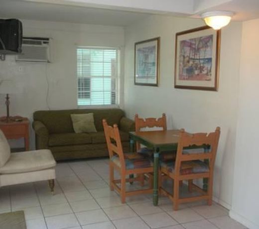 Hollywood Beach Inn