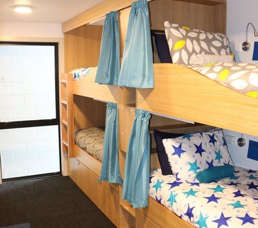 Adventure Q2 Hostel