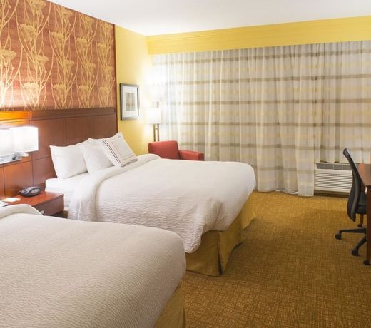 Courtyard by Marriott Evansville East