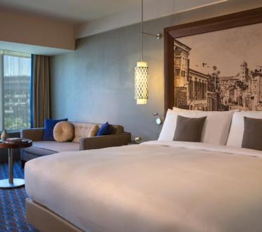 Renaissance Izmir Hotel