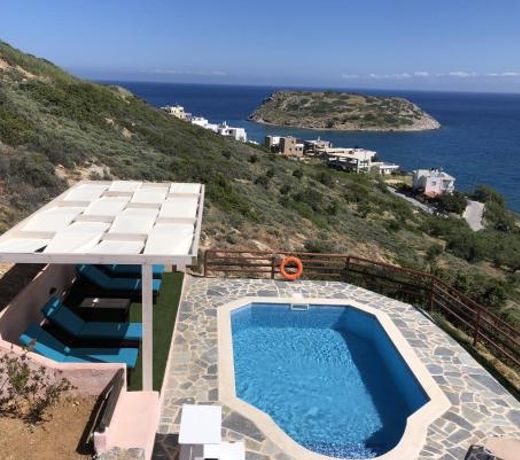 Vaia Villas