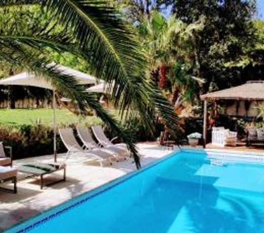 Maison Prestige Roberto Geissini