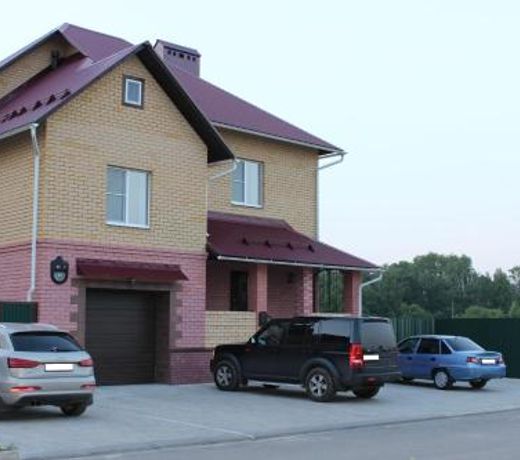"House on Vspolye"