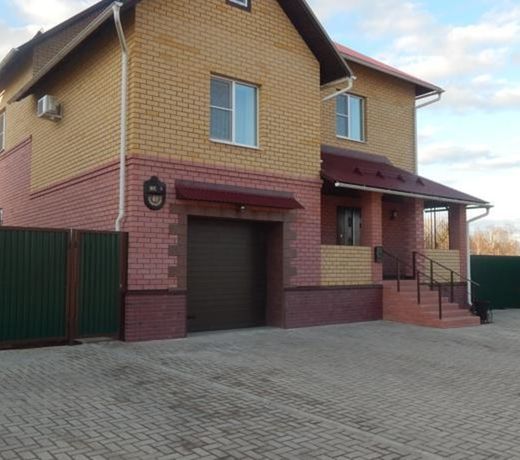 "House on Vspolye"