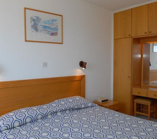 Maistros Hotel Apartments
