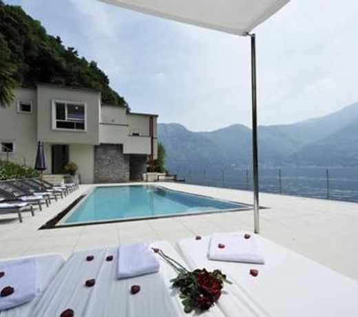Villa Parisi