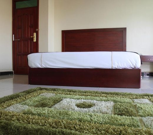 Namayiba Park Hotel