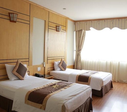 Central Phu Hung Hotel
