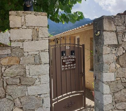 Casa Petra