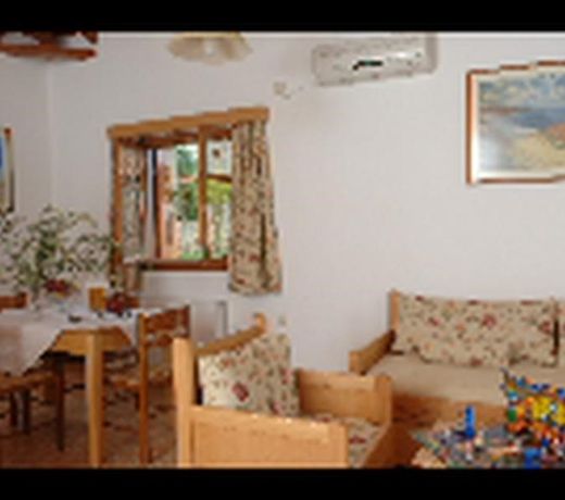 Lithos Stoupa Villas