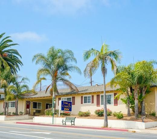 Town and Country Inn